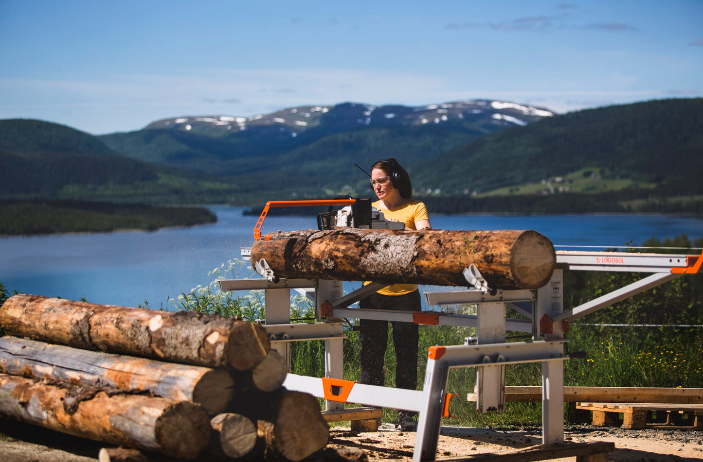 F2+ Chain Sawmill and Chainsaw Package